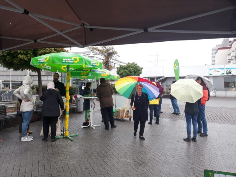 Schwalbach: Rege Beteiligung am Kartoffelwettbewerb trotz Regenwetters am Pflanztag